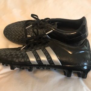 Adidas soccer cleats size 6.5